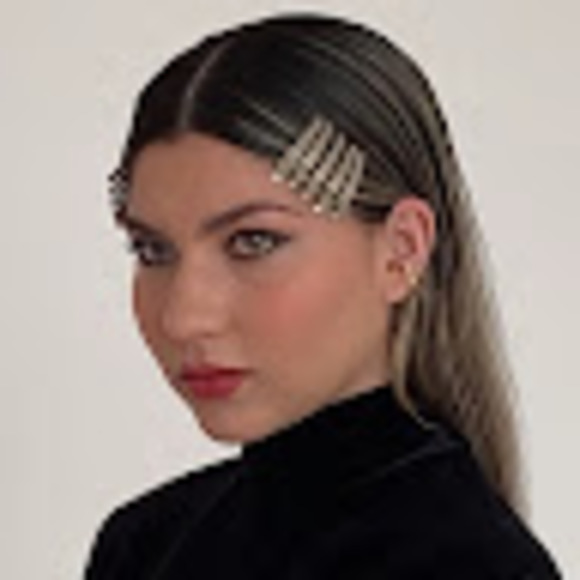 Meet your Posher, Clara - Picture 1 of 1